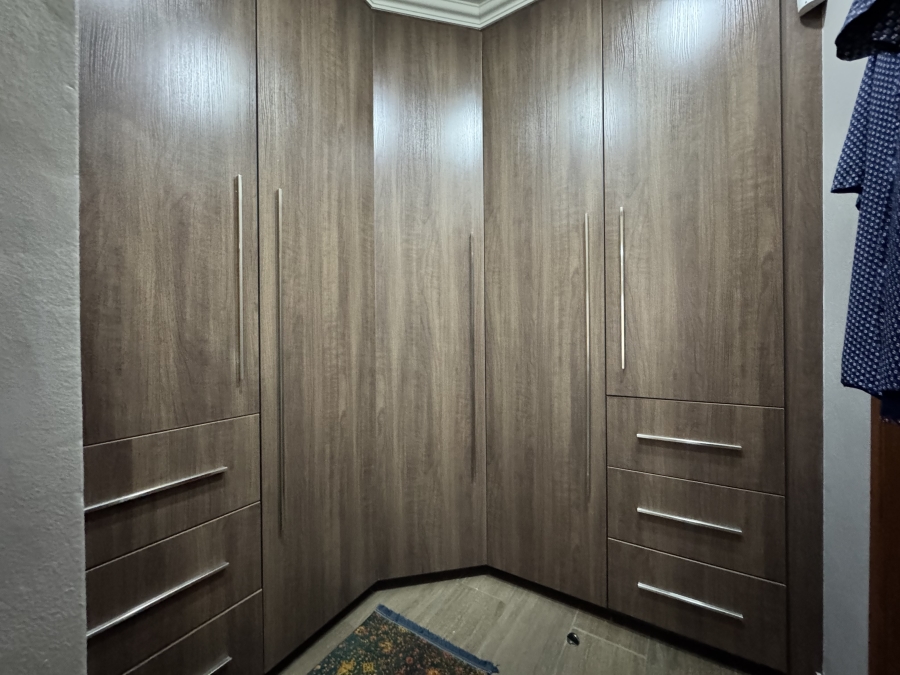 4 Bedroom Property for Sale in Wilkoppies North West